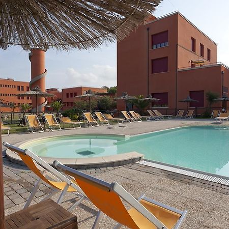 Regina Del Mare Family Beach Village Calambrone Exterior photo