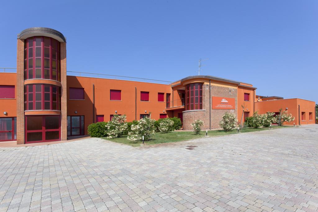 Regina Del Mare Family Beach Village Calambrone Exterior photo