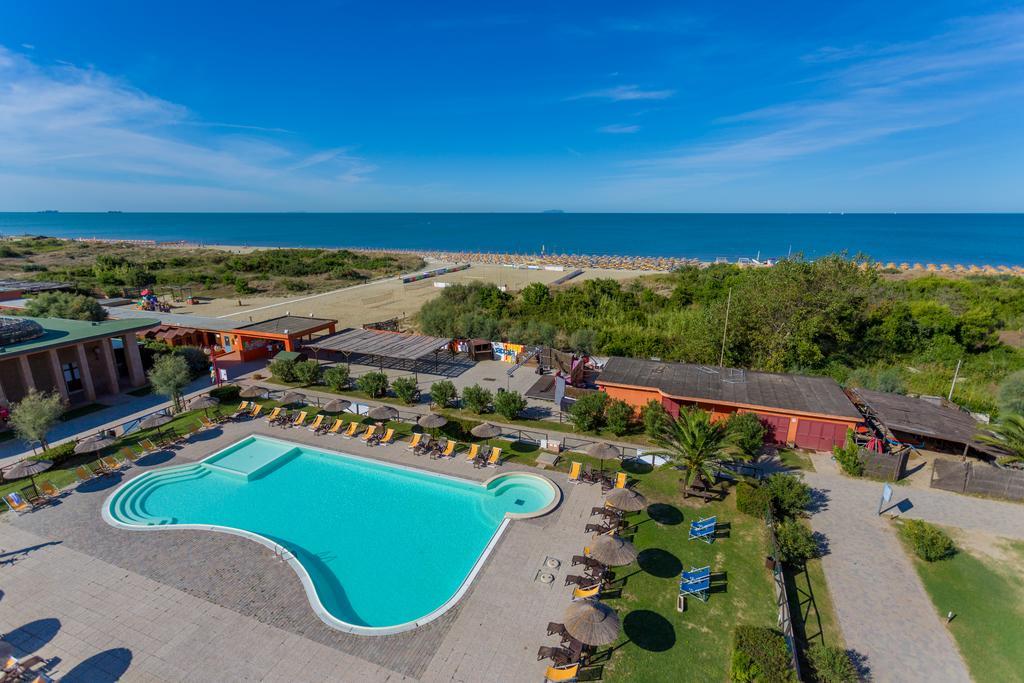 Regina Del Mare Family Beach Village Calambrone Exterior photo